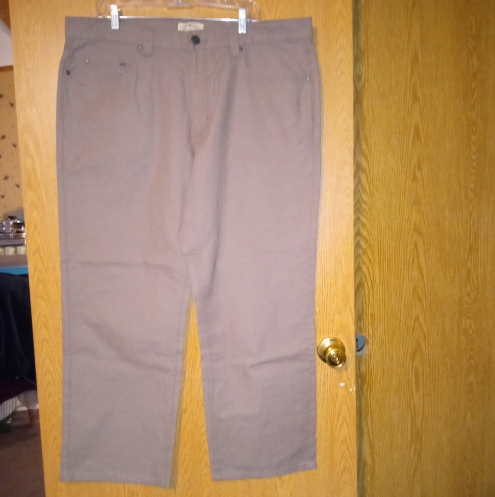 Blue Mountain Men's Relaxed Fit Canvas Chinos -